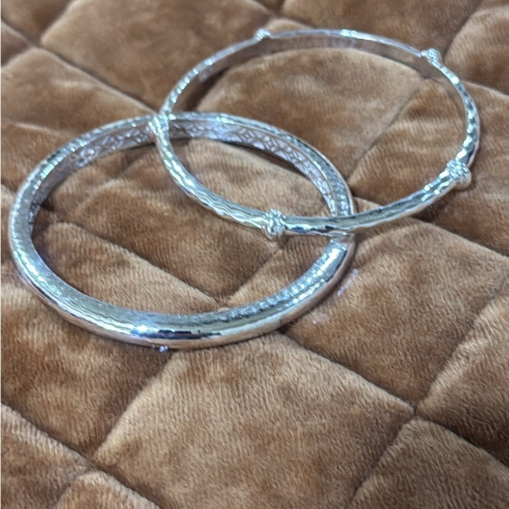 Julie Vos Elegant Silver Bangle Set